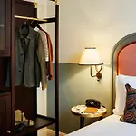 The Hoxton, Hotell 4*