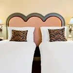The Hoxton, Hotell 4*