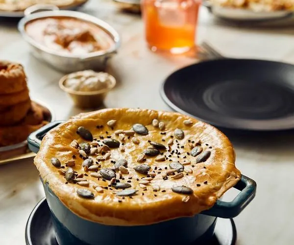 The Hoxton, 酒店 4*